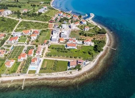 Luxurious Beachfront With Sea View - By Ta Leut Agency Privlaka (Zadar)