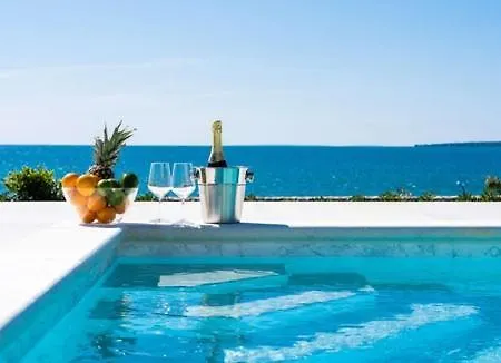 Luxurious Beachfront With Sea View - By Ta Leut Agency Villa *