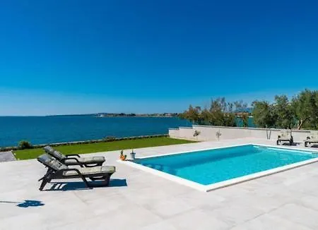Villa Luxurious Beachfront With Sea View - By Ta Leut Agency *