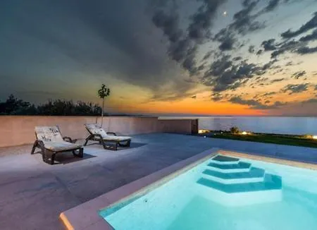Luxurious Beachfront With Sea View - By Ta Leut Agency Villa