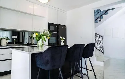 Luxurious Beachfront With Sea View - By Ta Leut Agency * Привлака
